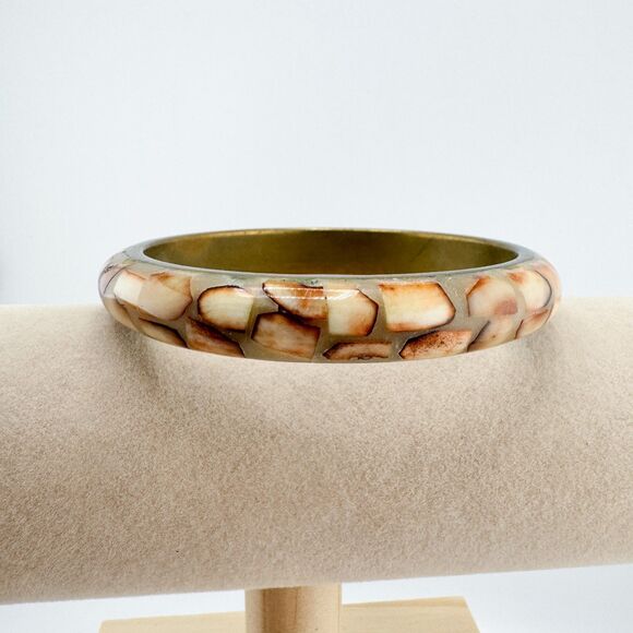 Vintage 1970s Mosaic Shell Inlay Bangle Brass Bracelet Boho Natural Earth Tone - Picture 7 of 10